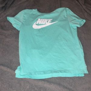Nike girls t shirt